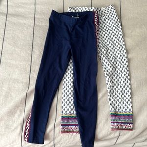 Carter’s Girl Size 3T 2 pack pants.